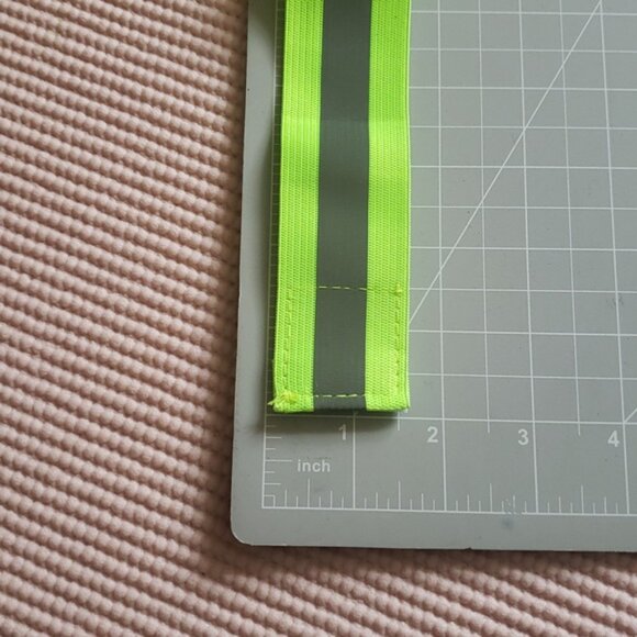 Reflective Arm Bands, Set of 2, NWT - Picture 6 of 6